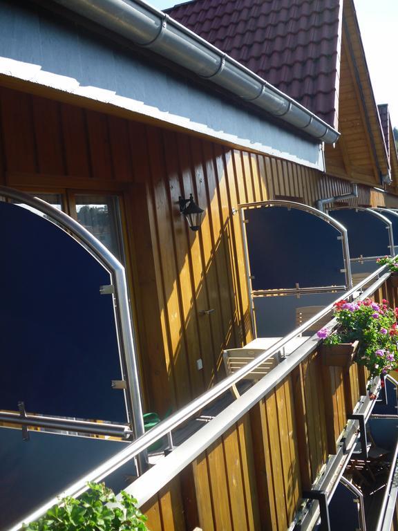 Landgasthof 'Zur Quelle' Wächtersbach Exterior foto